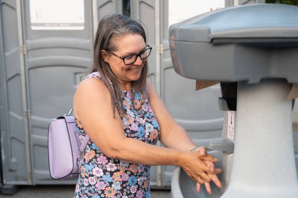 Porta potty delivery and setup in Corcoran, CA